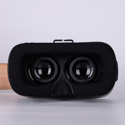 虛實交融 探索VR電子產品的原創工業設計美學